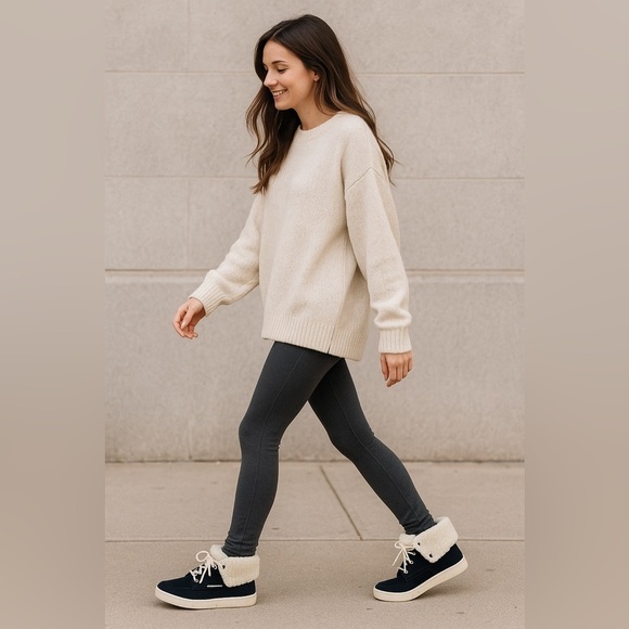 Chaps Brinly Microsuede Sherpa High Top Sneakers 8 - Picture 4 of 10